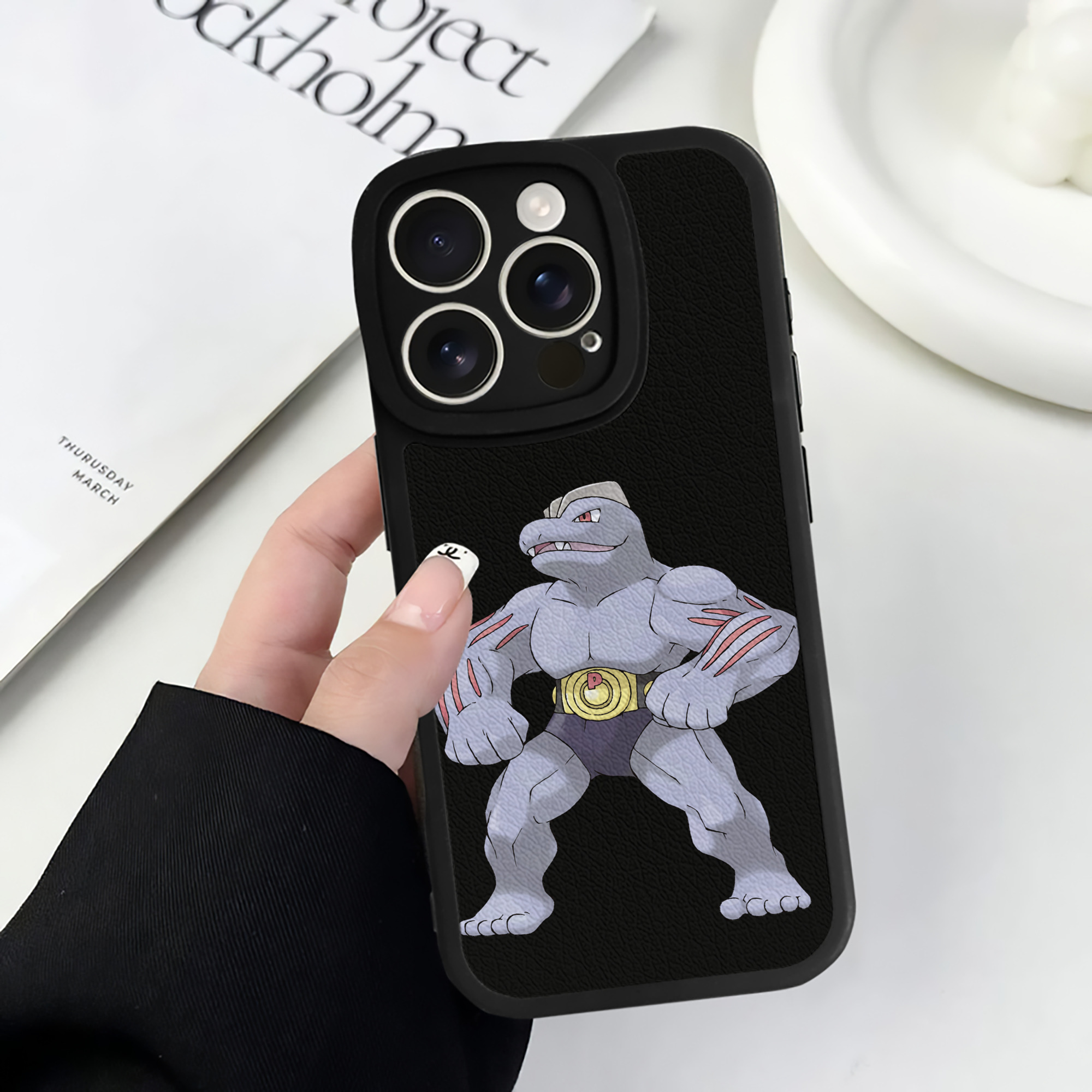 （画像用） ポケットモンスター Pokémon 【iPhone 16シリーズ対応】シリコンスマホケース（レザー調） 材質：シリコン